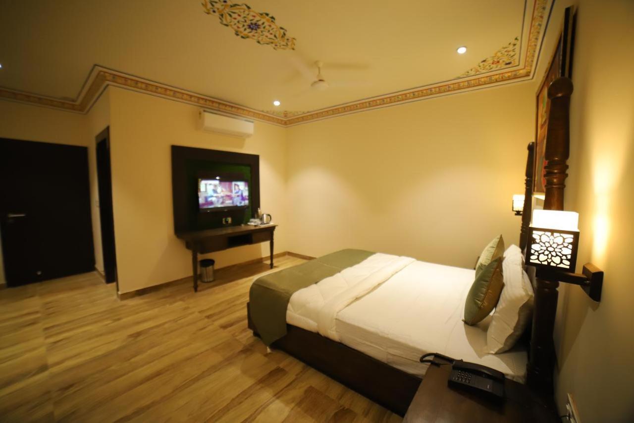 The Royal Ville Agra - Family & Corporate Hotel Exterior foto