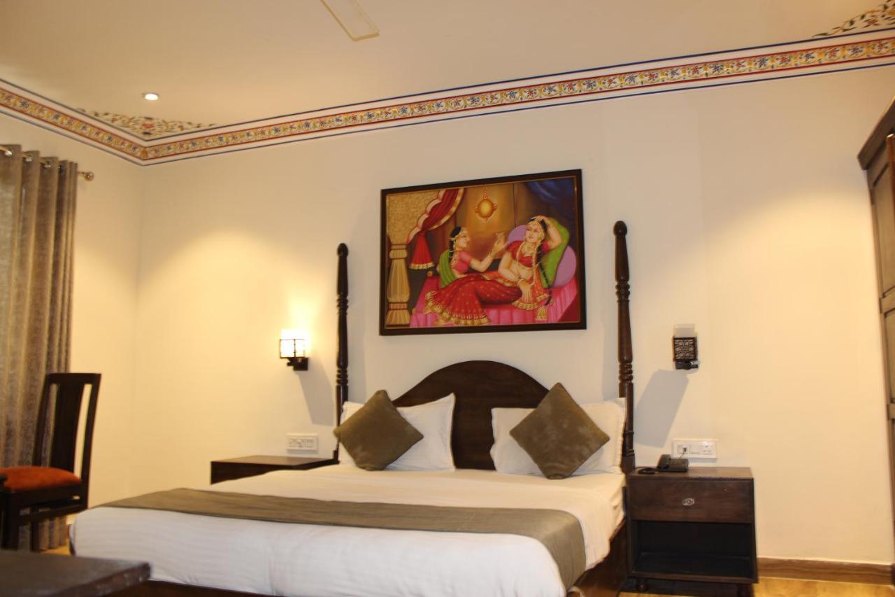 The Royal Ville Agra - Family & Corporate Hotel Exterior foto
