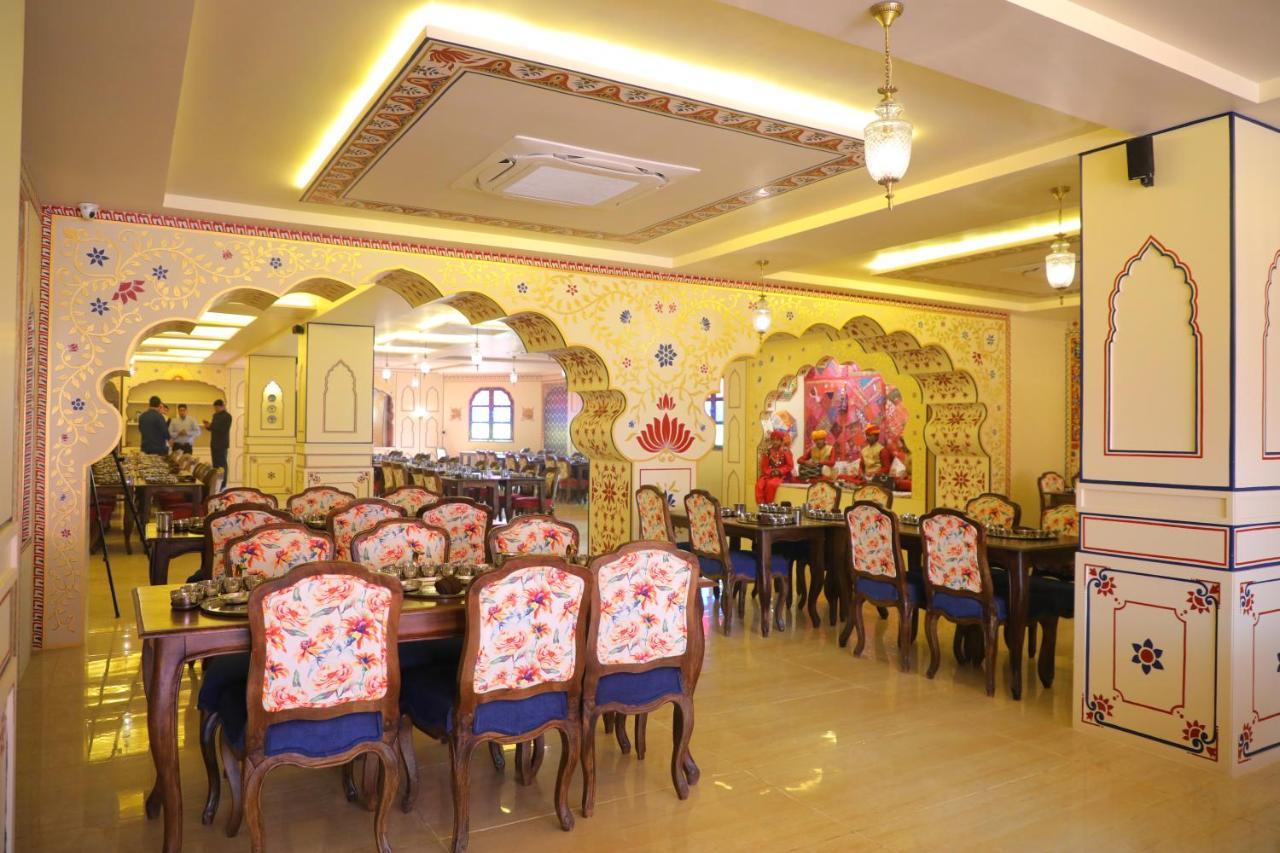 The Royal Ville Agra - Family & Corporate Hotel Exterior foto