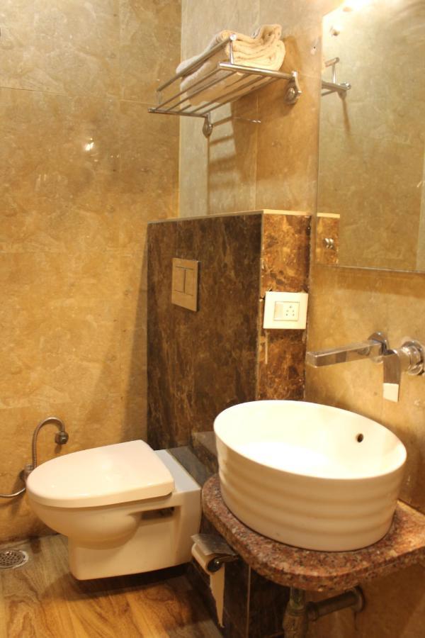 The Royal Ville Agra - Family & Corporate Hotel Exterior foto