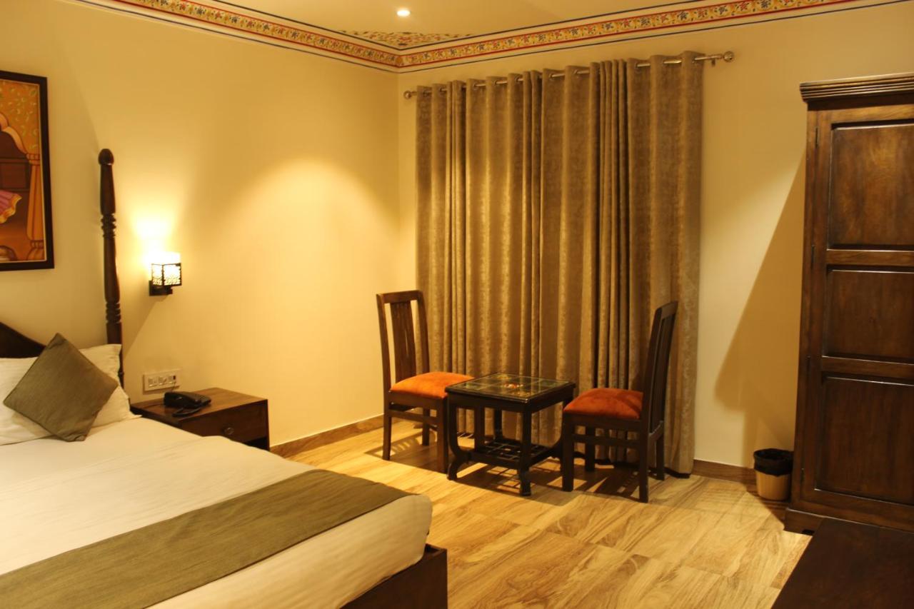 The Royal Ville Agra - Family & Corporate Hotel Exterior foto