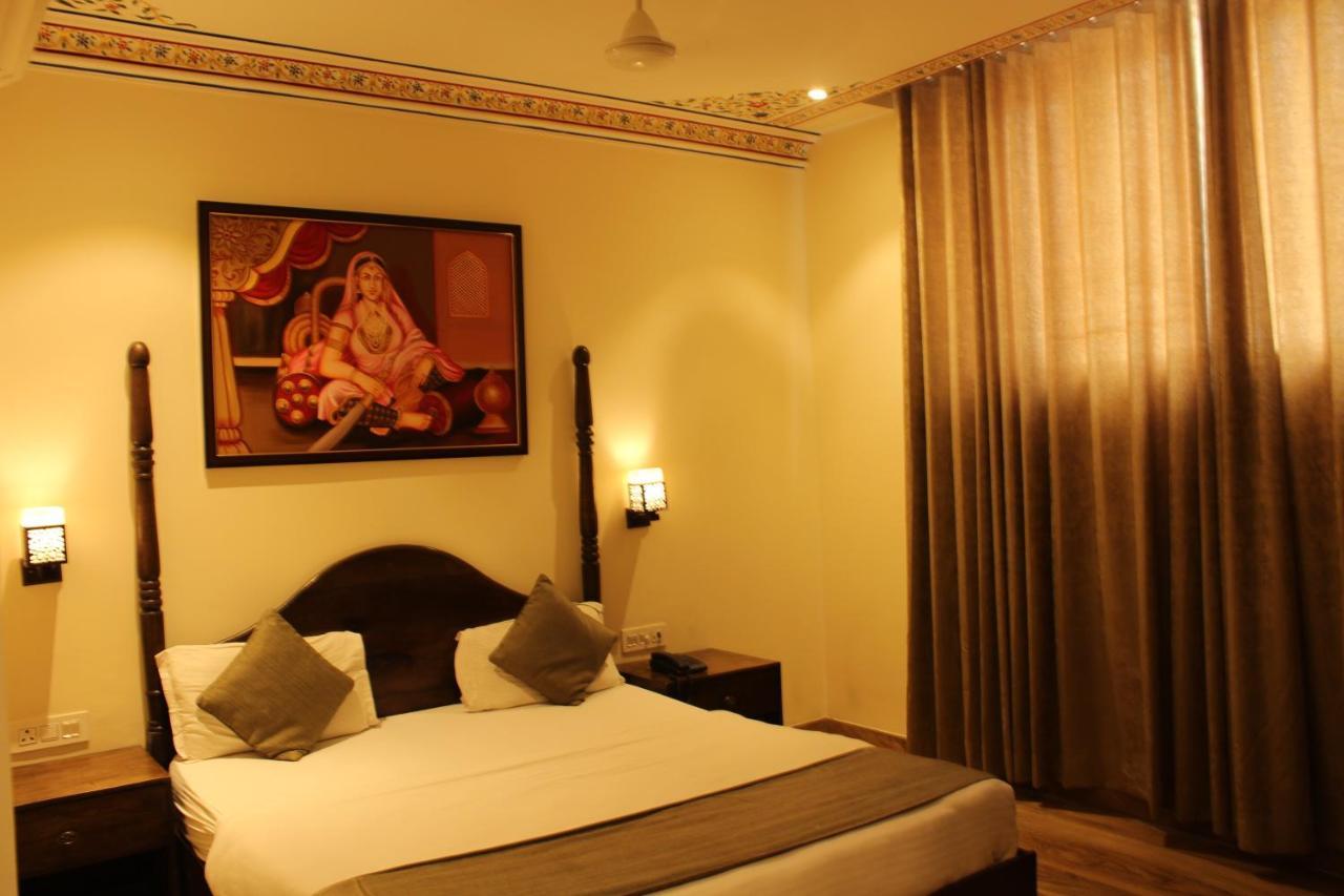 The Royal Ville Agra - Family & Corporate Hotel Exterior foto